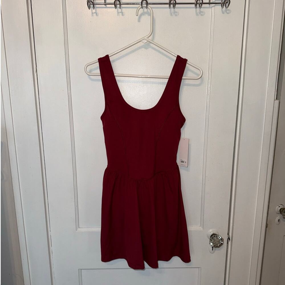 New Yogalicious Nude Tech Berlina Active Dress with Shorts Red size M